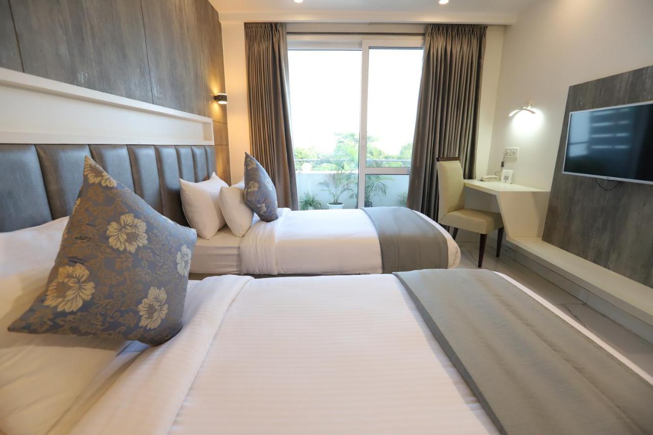 Hotel Keshav Residency Gurgaon Near Medanta Ngoại thất bức ảnh